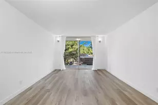 9601 Sunrise Lakes Blvd, Sunrise, FL 33322 - Photo 12