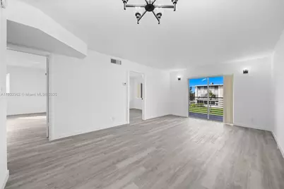 2770 S Garden Dr S #201, Lake Worth, FL 33461 - Photo 6