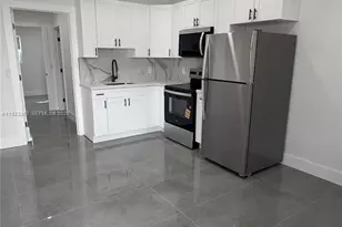 935 Jefferson Ave, Miami Beach, FL 33139 - Photo 2