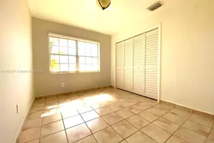 8825 SW 19th St, Miami, FL 33165 - Photo 20
