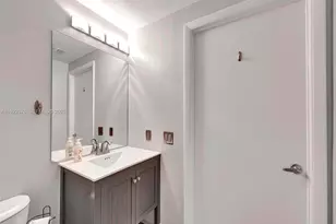 2475 Brickell Ave, Miami, FL 33129 - Photo 24