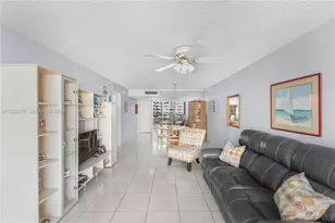 2655 Collins Ave, Miami Beach, FL 33140 - Photo 16