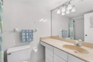 2655 Collins Ave, Miami Beach, FL 33140 - Photo 36
