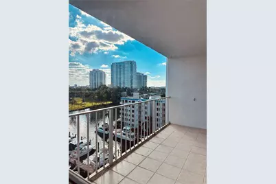 1700 NW N River Dr #907, Miami, FL 33125 - Photo 12