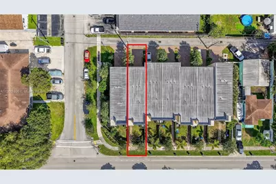 1402 SW 4th Ave, Fort Lauderdale, FL 33315 - Photo 2