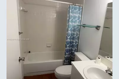 8333 Lake Dr #502, Doral, FL 33166 - Photo 4