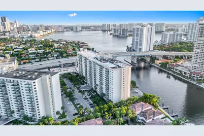 19390 Collins Ave #PH-7, Sunny Isles Beach, FL 33160 - Photo 28