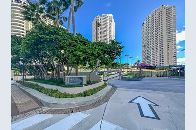 [Address not provided], Miami, FL 33131 - Photo 2