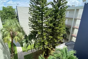 10000 NW 80th Ct, Hialeah Gardens, FL 33016 - Photo 28