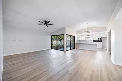 25720 SW 133rd Ave, Homestead, FL 33032 - Photo 10