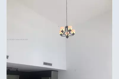 6000 Collins Ave #521, Miami Beach, FL 33140 - Photo 20