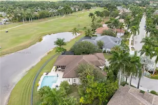 2589 Mayfair Ln, Weston, FL 33327 - Photo 56