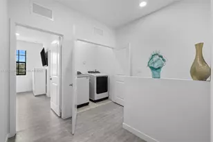 757 SW 11th St, Florida City, FL 33034 - Photo 16