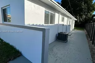 7152 SW 22nd St, Miami, FL 33155 - Photo 36