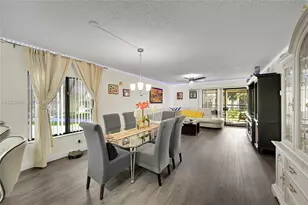 10187 Mangrove Dr, Boynton Beach, FL 33437 - Photo 8