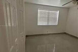 209 SW 5th St, Hallandale Beach, FL 33009 - Photo 4