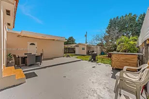 166 E 15th St, Hialeah, FL 33010 - Photo 16