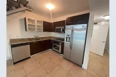 41 SE 5th St #914, Miami, FL 33131 - Photo 2