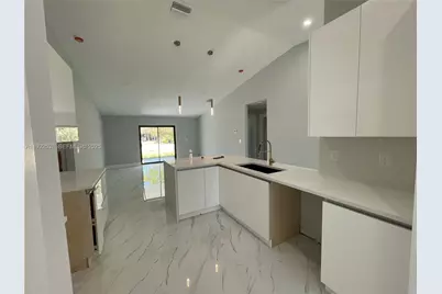 736 Cane St E, Other City - In The State Of Florida, FL 33974 - Photo 30