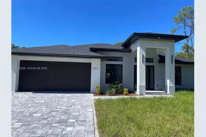 736 Cane St E, Other City - In The State Of Florida, FL 33974 - Photo 2