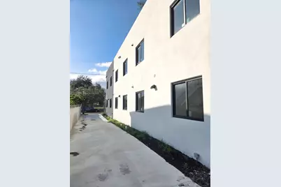 753 NW 30th St #1, Miami, FL 33127 - Photo 4