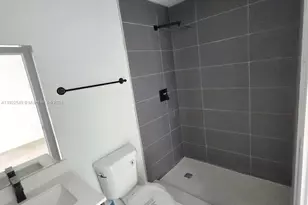 753 NW 30th St, Miami, FL 33127 - Photo 12