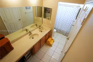 2243 SW 134th Ave, Miramar, FL 33027 - Photo 20