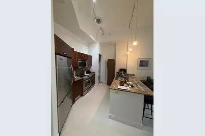 19900 E Country Club Dr #114, Aventura, FL 33180 - Photo 2