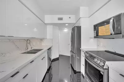 16445 Collins Ave #2626, Sunny Isles Beach, FL 33160 - Photo 4