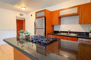 10101 W Bay Harbor Dr, Bay Harbor Islands, FL 33154 - Photo 10