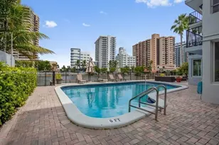 2455 Flamingo Dr, Miami Beach, FL 33140 - Photo 14