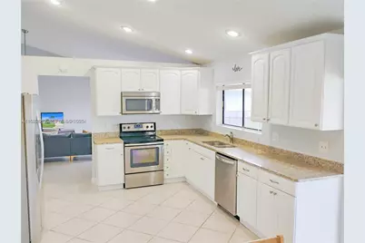 6043 Sunberry Circle, Boynton Beach, FL 33437 - Photo 16