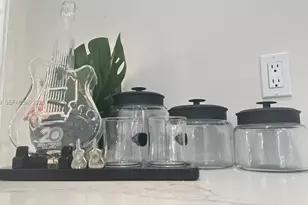 4455 NW 18th Terrace, Oakland Park, FL 33309 - Photo 18