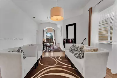 143 SE 22nd Ter, Homestead, FL 33033 - Photo 6