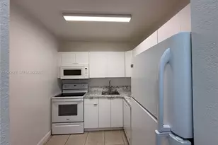 10900 SW 104th St, Miami, FL 33176 - Photo 4