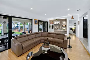 7724 Hawthorne Ave, Miami Beach, FL 33141 - Photo 16