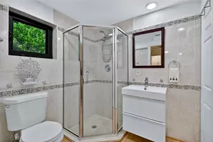 7724 Hawthorne Ave, Miami Beach, FL 33141 - Photo 44