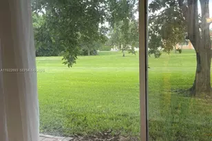 3141 N Palm Aire Dr, Pompano Beach, FL 33069 - Photo 16