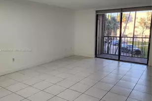 8075 SW 107th Ave, Miami, FL 33173 - Photo 6