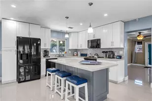 9340 SW 178th St, Palmetto Bay, FL 33157 - Photo 12