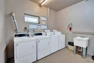 2441 SW 82nd Ave, Davie, FL 33324 - Photo 40