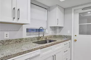 2441 SW 82nd Ave, Davie, FL 33324 - Photo 22