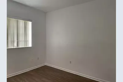 8831 S Isles Cir #8831, Tamarac, FL 33321 - Photo 16