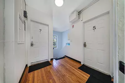 7124 Bay Dr, Miami Beach, FL 33141 - Photo 16