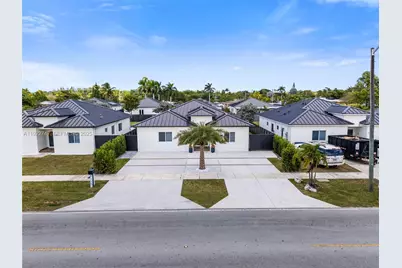 17341 SW 304th St, Homestead, FL 33030 - Photo 2