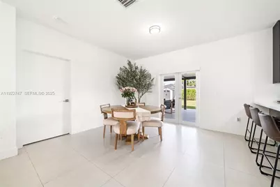 17341 SW 304th St, Homestead, FL 33030 - Photo 8