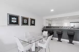 19370 E Collins Ave, Sunny Isles Beach, FL 33160 - Photo 4