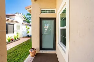 17082 NW 11th St, Pembroke Pines, FL 33028 - Photo 2