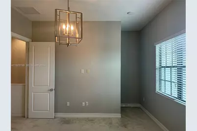 11718 SW 13th Ct, Pembroke Pines, FL 33025 - Photo 10