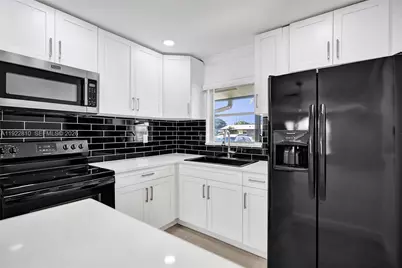 2915 Crosley Dr W #J, West Palm Beach, FL 33415 - Photo 1